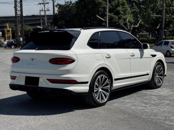 Bentley Bentayga - Image 4