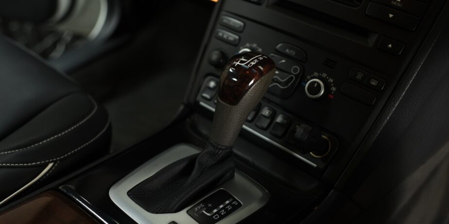 2011 BENZ E COUPE 250 CDI ดีเซล AMG PACKAGE หลังคาแก้ว Paddle Shift รหัสรถ (5M081718)