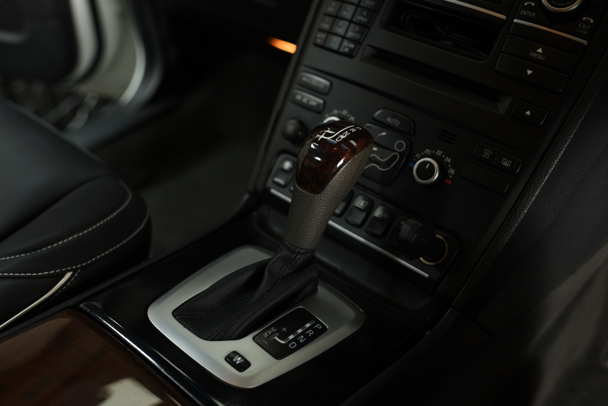 2011 BENZ E COUPE 250 CDI ดีเซล AMG PACKAGE หลังคาแก้ว Paddle Shift รหัสรถ (5M081718)