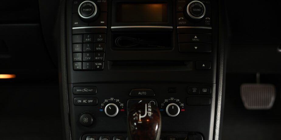 2011 BENZ E COUPE 250 CDI ดีเซล AMG PACKAGE หลังคาแก้ว Paddle Shift รหัสรถ (5M081718)