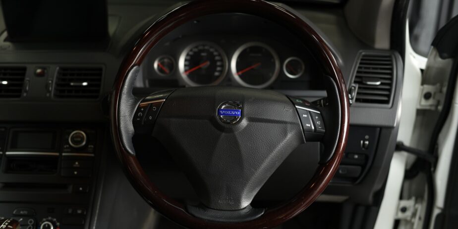 2011 BENZ E COUPE 250 CDI ดีเซล AMG PACKAGE หลังคาแก้ว Paddle Shift รหัสรถ (5M081718)