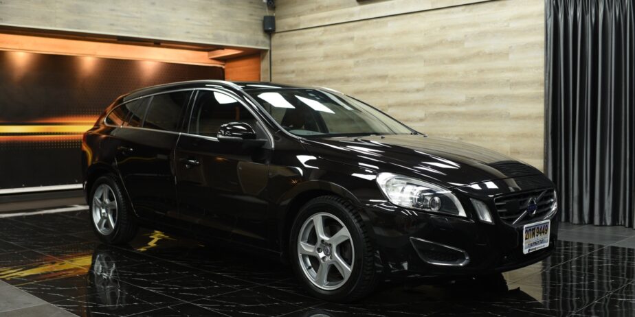 Volvo V60 Limited Edition ปี 2013 (จด 2014)
