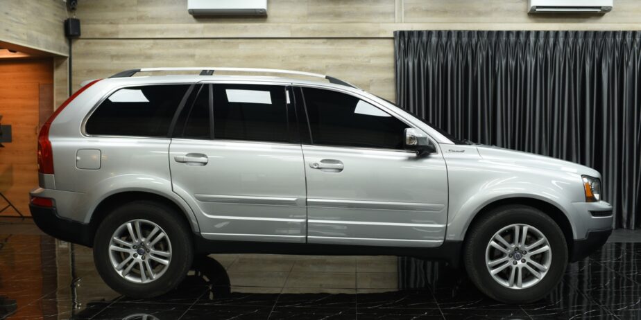 VOLVO XC90 D5 R-DESIGN 4WD | SUV หรูจากสวีเดน คันเดียวที่ตอบโจทย์ครอบครัวสายพรีเมียม ดีไซน์สปอร์ต