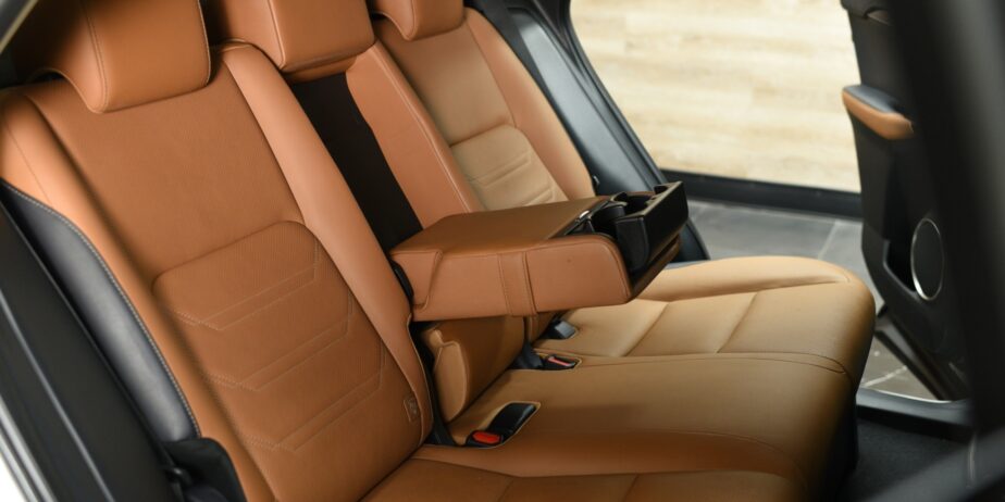 Lexus NX300H grand luxury