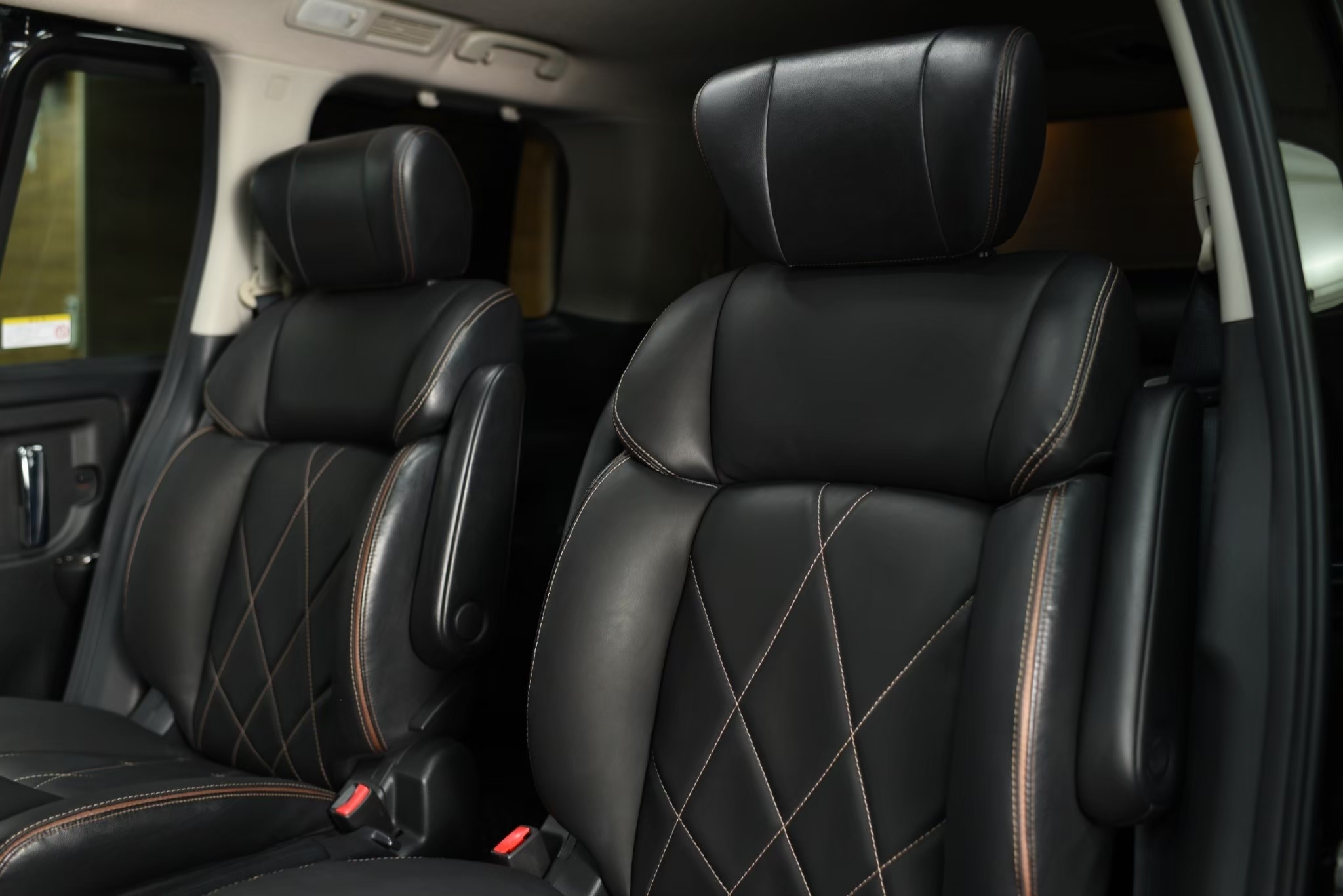 Nissan Elgrand 2.5 Highway Star