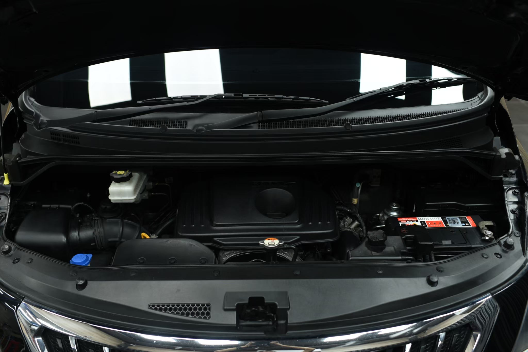 2017Hyundai H-1 2.5 DELUXE
