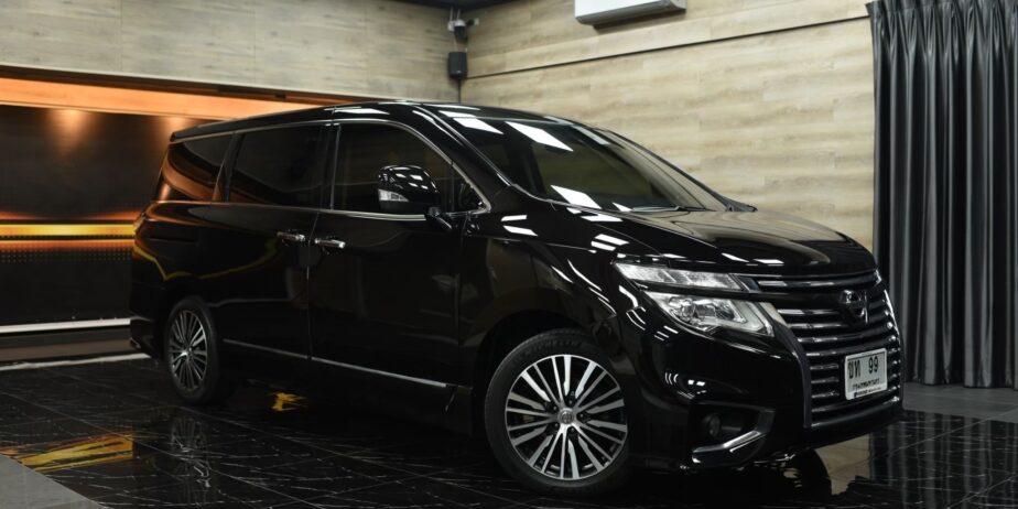 Nissan Elgrand 2.5 Highway Star
