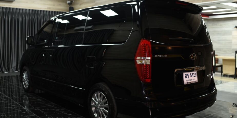 2017Hyundai H-1 2.5 DELUXE