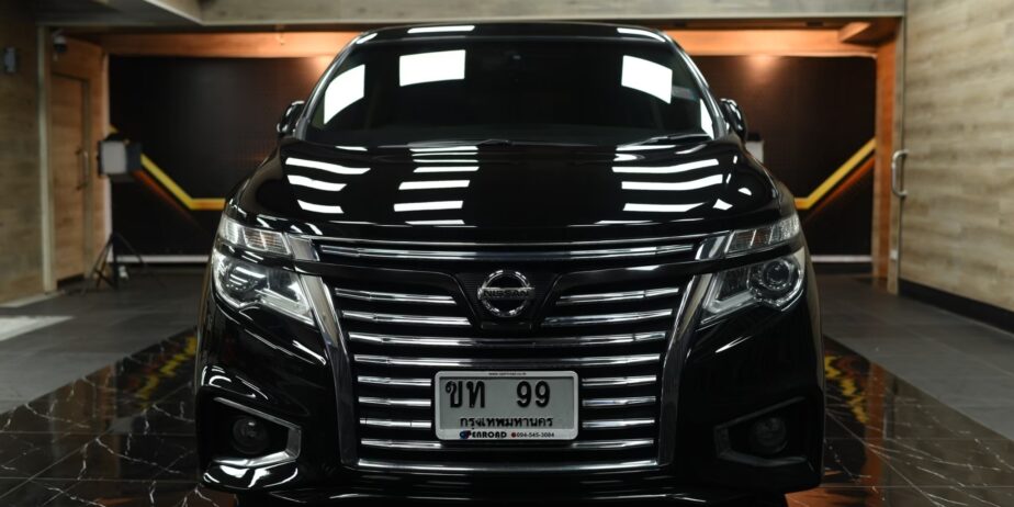 Nissan Elgrand 2.5 Highway Star