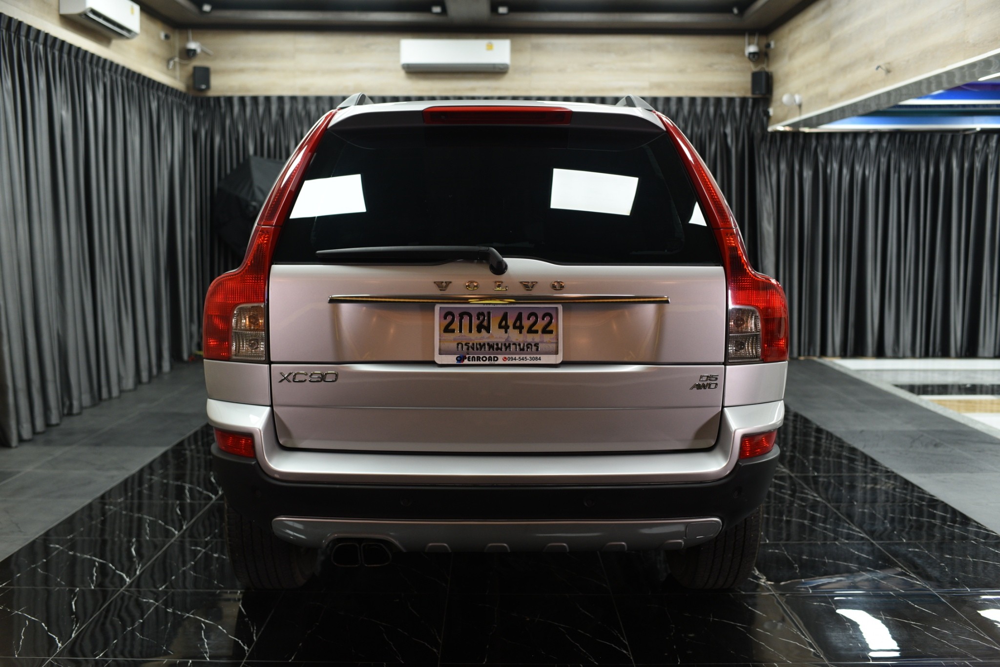 VOLVO XC90 D5 R-DESIGN 4WD | SUV หรูจากสวีเดน คันเดียวที่ตอบโจทย์ครอบครัวสายพรีเมียม ดีไซน์สปอร์ต