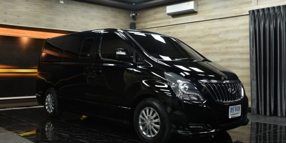 2017Hyundai H-1 2.5 DELUXE