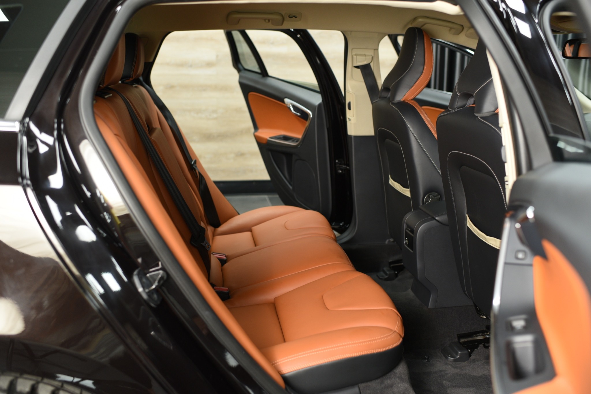 Volvo V60 Limited Edition ปี 2013 (จด 2014)