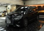 Nissan Elgrand 2.5 Highway Star
