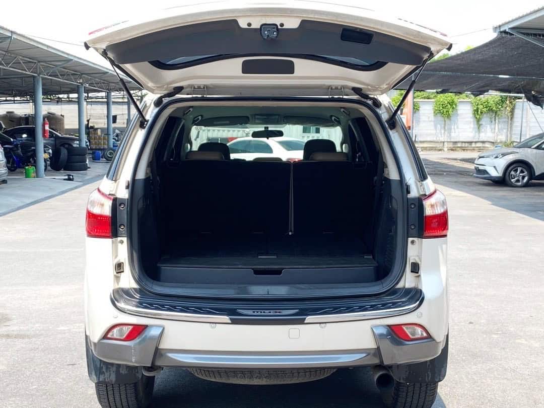 ISUZU MU-X 3.0| Used Car| Unitedcarz