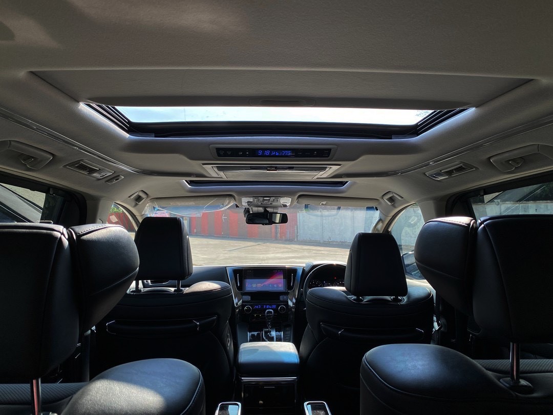 Toyota Vellfire 2.5 ZG Edition (Minorchange) ปี 2018 มือสอง ไมล์แท้เพียง 42,xxx กม. | ตัวท็อปสุด | รถสวยสภาพดี | รับประกันคุณภาพ