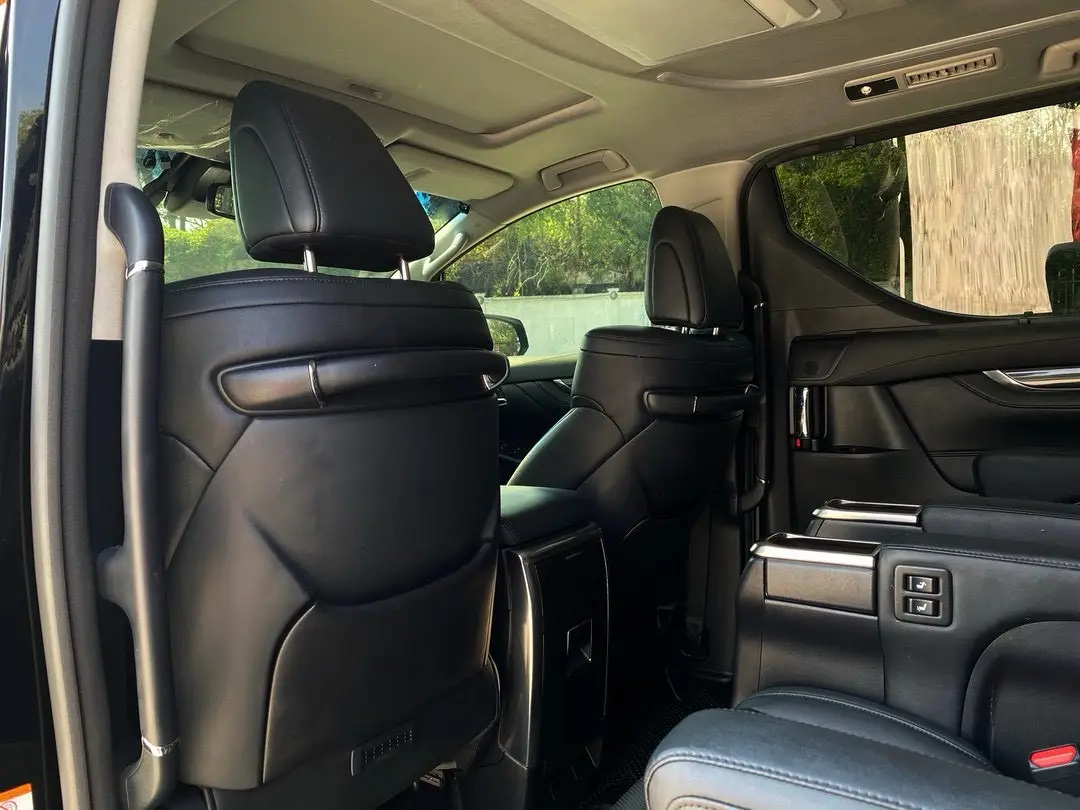 Toyota Vellfire 2.5 ZG Edition (Minorchange) ปี 2018 มือสอง ไมล์แท้เพียง 42,xxx กม. | ตัวท็อปสุด | รถสวยสภาพดี | รับประกันคุณภาพ