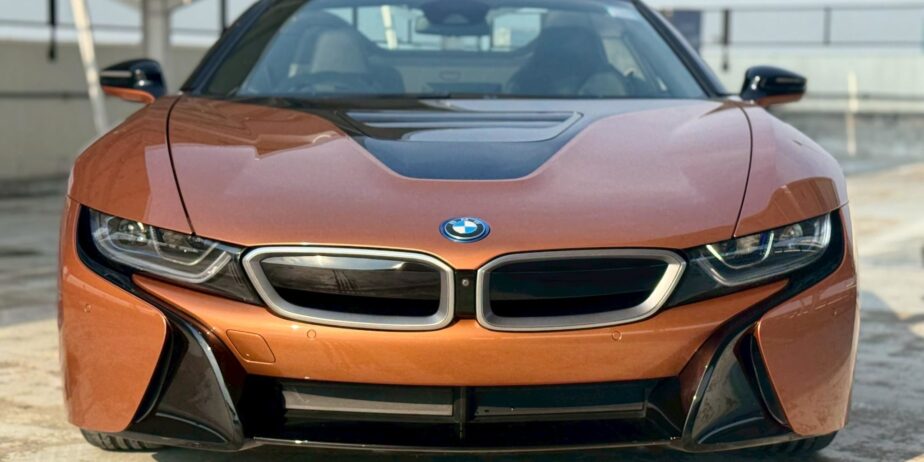 BMW i8 Roadster ปี 2021 ไมล์ 19,xxx km.