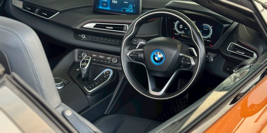 BMW i8 Roadster ปี 2021 ไมล์ 19,xxx km.