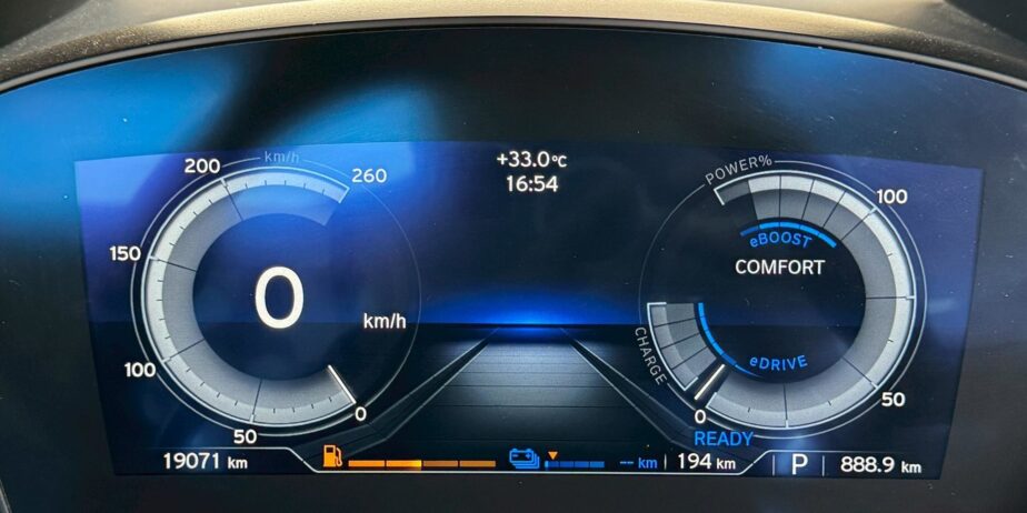 BMW i8 Roadster ปี 2021 ไมล์ 19,xxx km.