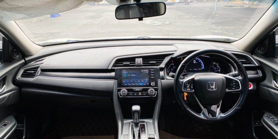 Honda Civic FC 1.8EL ปี2019 เลขไมล์ 110,xxx km.