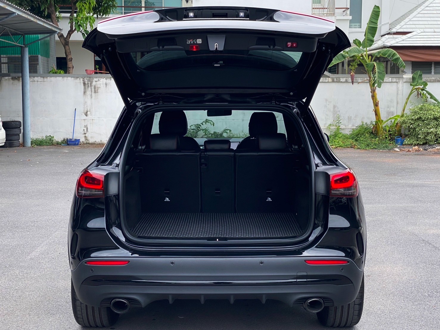 Mercedes Benz AMG GLA35 4MATIC ปี 2022 เลขไมล์ 13,xxx km.