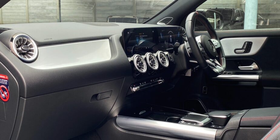 Mercedes Benz AMG GLA35 4MATIC ปี 2022 เลขไมล์ 13,xxx km.