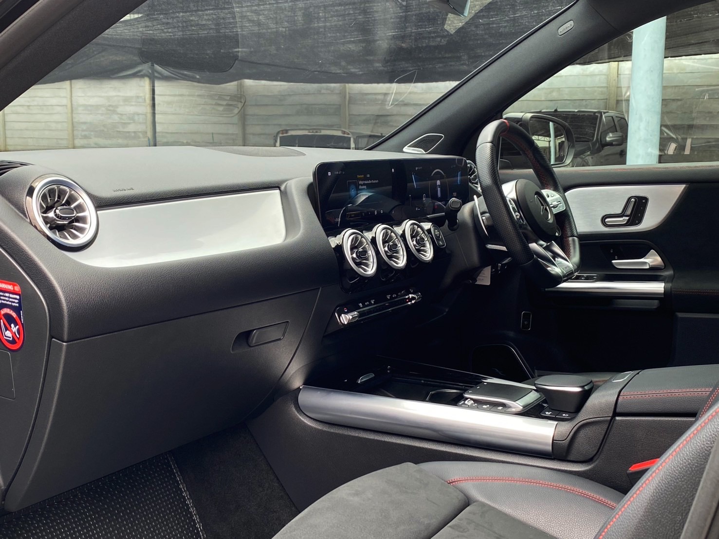 Mercedes Benz AMG GLA35 4MATIC ปี 2022 เลขไมล์ 13,xxx km.