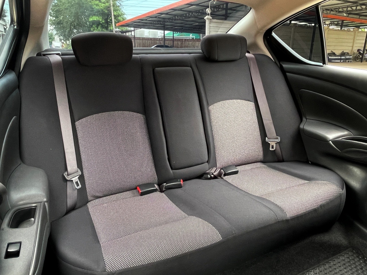 NISSAN ALMERA 1.2 E (MNC) ปี 2018 เกียร์ AUTO สภาพนางฟ้า(UB)