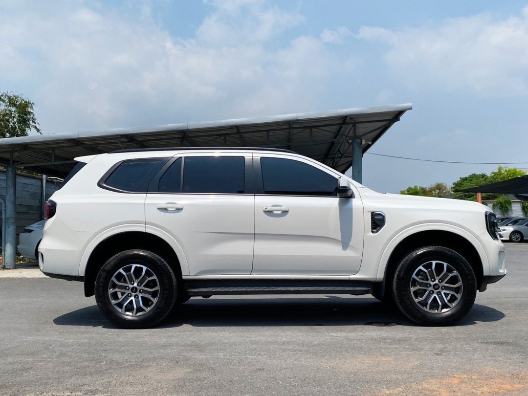 ) 🔥🔥 🚗Ford Everest 2.0 Turbo Trend 6AT 4×2