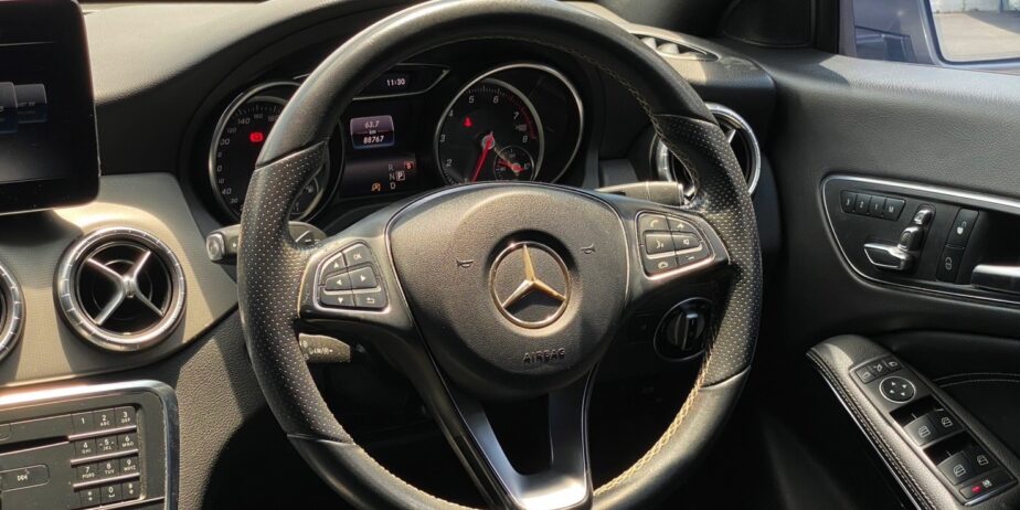 Mercedes-Benz CLA200 Urban Facelift ปี2017 เลขไมล์ 88,xxx km.(UA