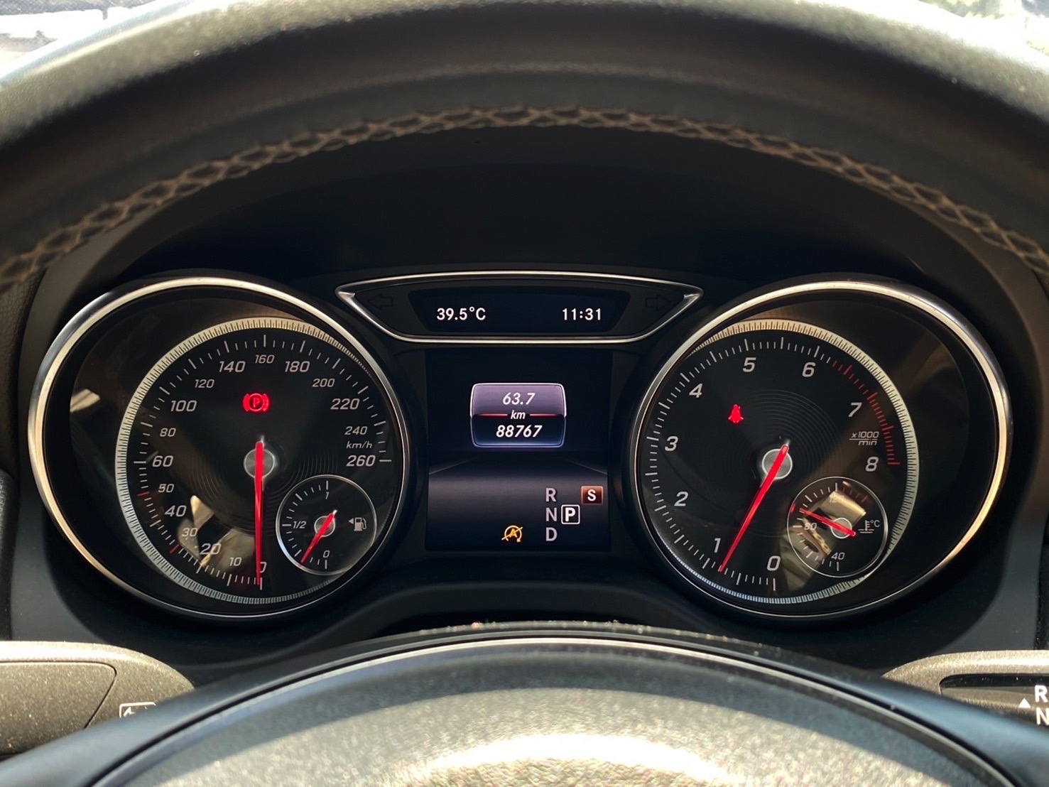 Mercedes-Benz CLA200 Urban Facelift ปี2017 เลขไมล์ 88,xxx km.(UA