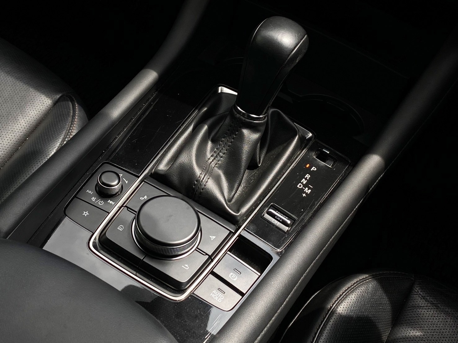 Mazda3 2.0 S Skyactiv-G Sedan ปี 2019 | รถมือสองคุณภาพเยี่ยม ไมล์น้อย ผ่อนสบาย
