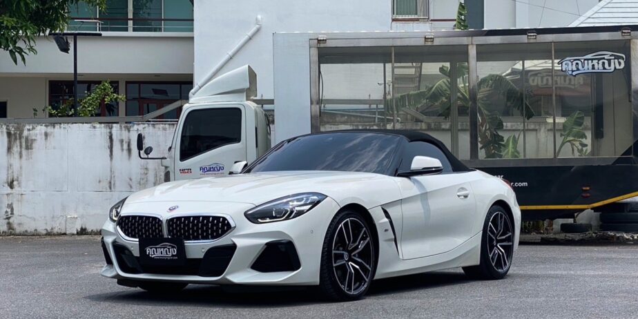 BMW Z4 sDrive30i M Sport ปี 2022 สปอร์ตเปิดประทุนสุดหรู วิ่งน้อย คันเดียวในตลาด ราคาเพียง 2,550,000 บาท | เลขไมล์เพียง 40,xxx กม. | รถแท้จาก BMW Thailand
