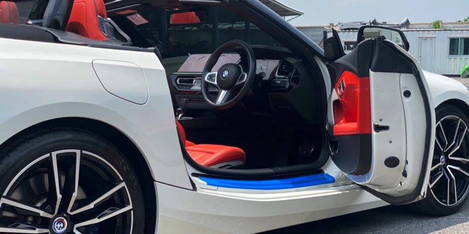 BMW Z4 sDrive30i M Sport ปี 2022 สปอร์ตเปิดประทุนสุดหรู วิ่งน้อย คันเดียวในตลาด ราคาเพียง 2,550,000 บาท | เลขไมล์เพียง 40,xxx กม. | รถแท้จาก BMW Thailand