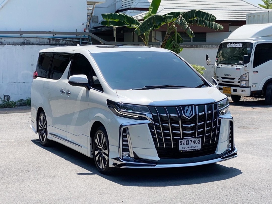 Toyota Alphard 2.5 SC Package ปี 2023 มือสอง วิ่งน้อย สภาพป้ายแดง ไมล์แท้เพียง 55,xxx กม.