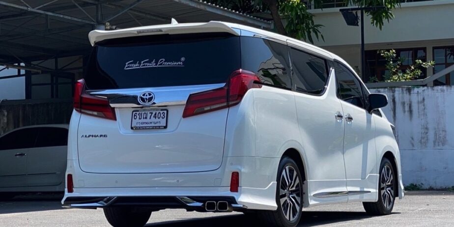 Toyota Alphard 2.5 SC Package ปี 2023 มือสอง วิ่งน้อย สภาพป้ายแดง ไมล์แท้เพียง 55,xxx กม.