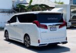 Toyota Alphard 2.5 SC Package ปี 2023 มือสอง วิ่งน้อย สภาพป้ายแดง ไมล์แท้เพียง 55,xxx กม.