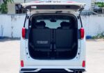 Toyota Alphard 2.5 SC Package ปี 2023 มือสอง วิ่งน้อย สภาพป้ายแดง ไมล์แท้เพียง 55,xxx กม.