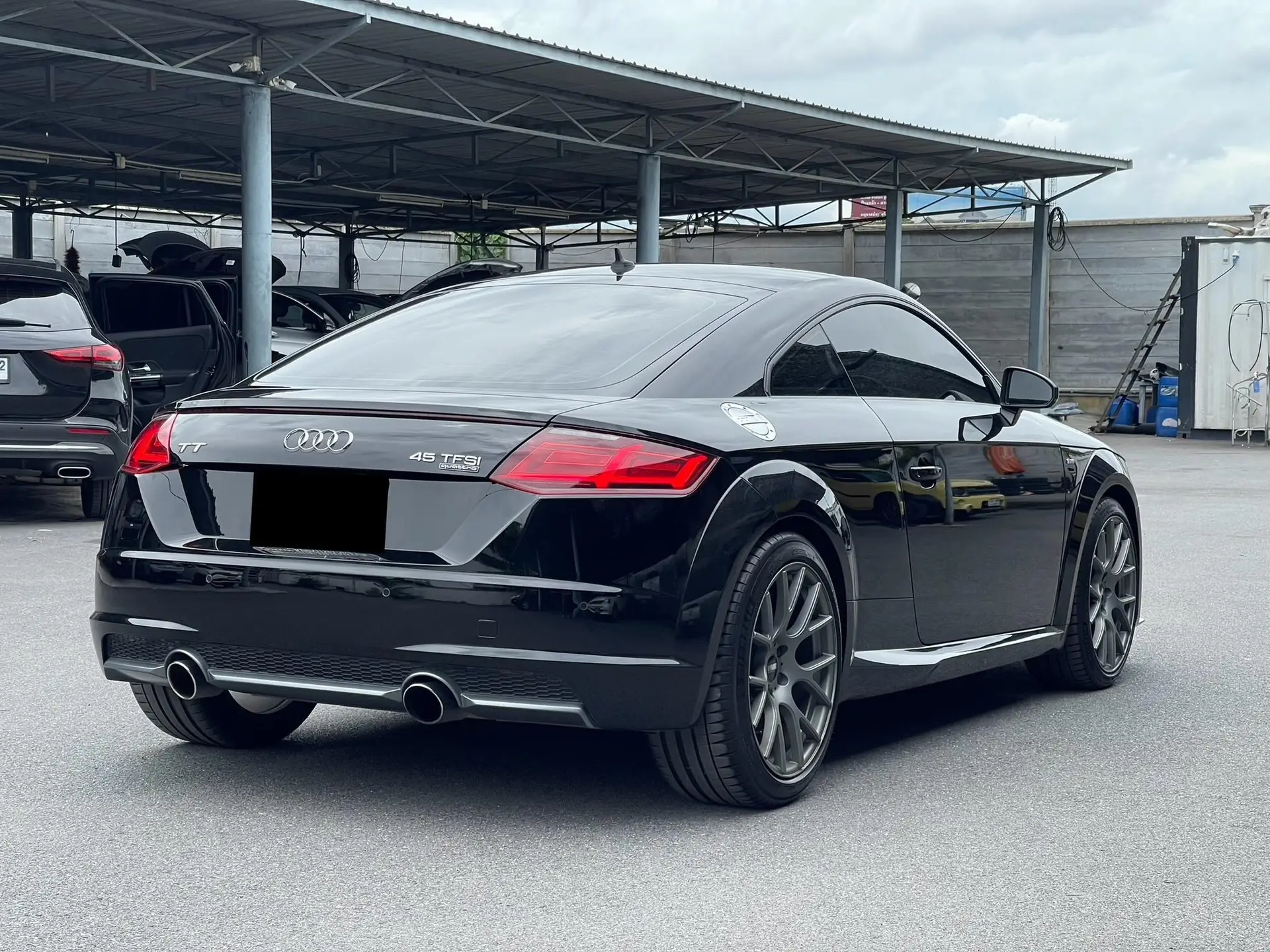 Audi TT 2.0 TFSI Quattro ปี 2016 รถสปอร์ตขับเคลื่อน 4 ล้อ สภาพสวย เลขไมล์น้อย