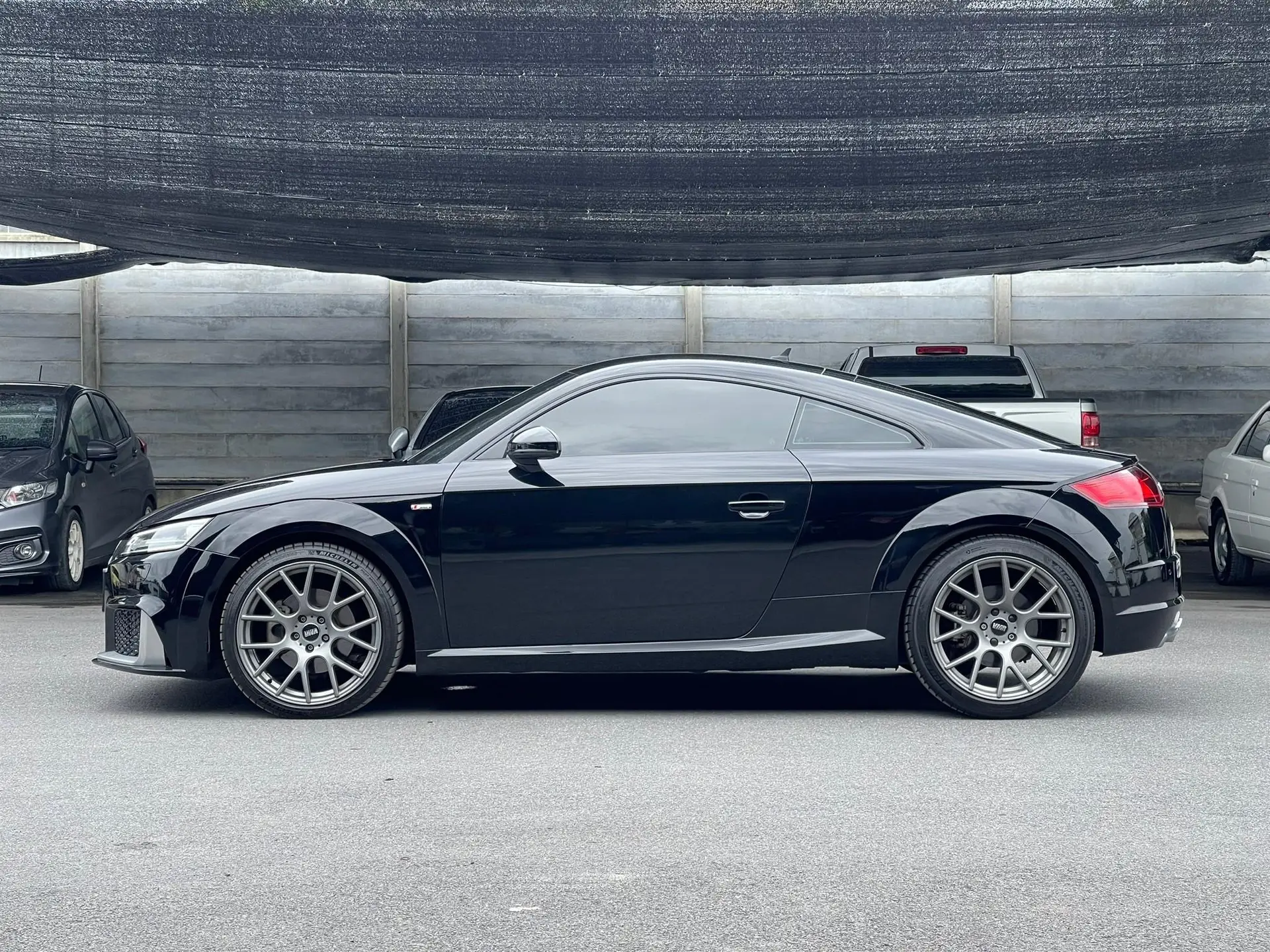 Audi TT 2.0 TFSI Quattro ปี 2016 รถสปอร์ตขับเคลื่อน 4 ล้อ สภาพสวย เลขไมล์น้อย