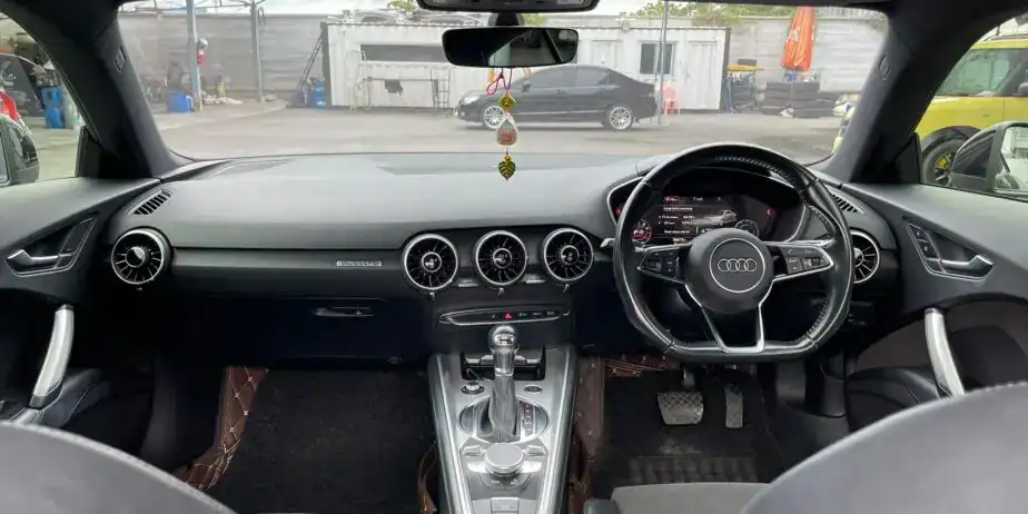 Audi TT 2.0 TFSI Quattro ปี 2016 รถสปอร์ตขับเคลื่อน 4 ล้อ สภาพสวย เลขไมล์น้อย