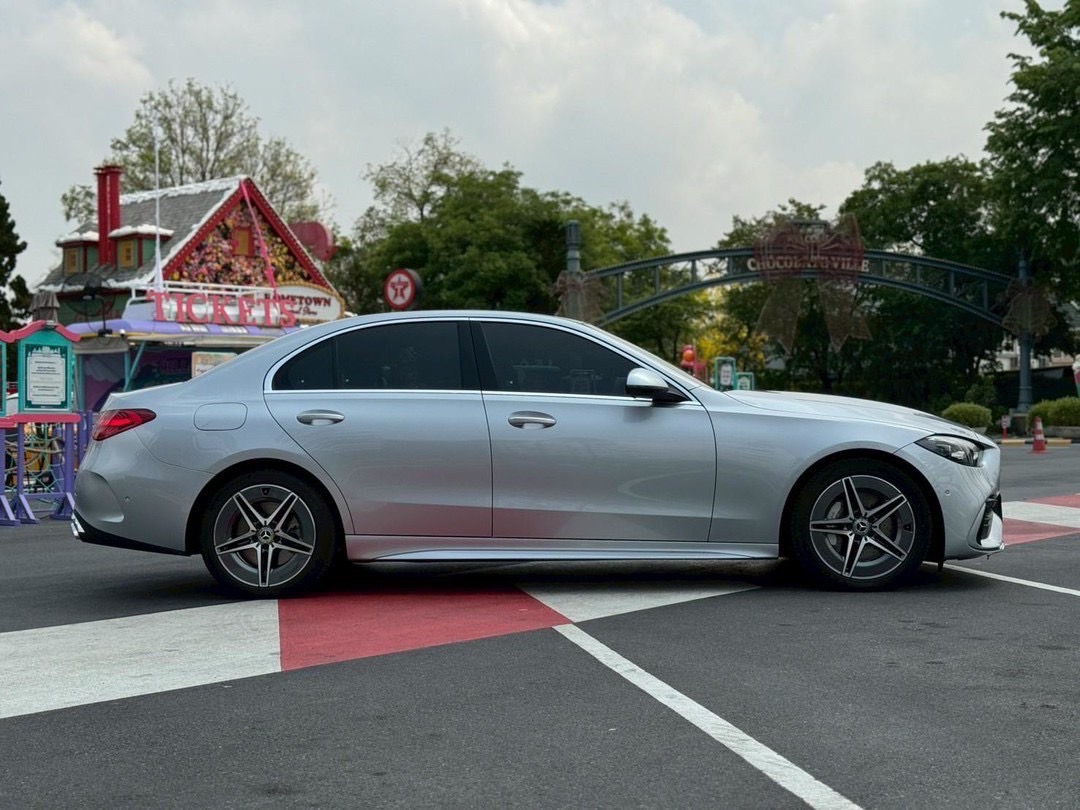 Mercedes Benz C350e AMG Dymanic w206