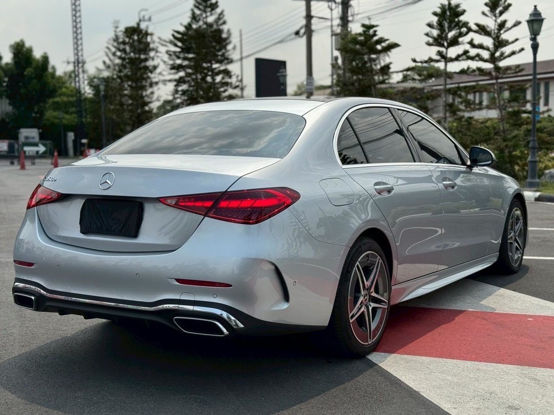 Mercedes Benz C350e AMG Dymanic w206