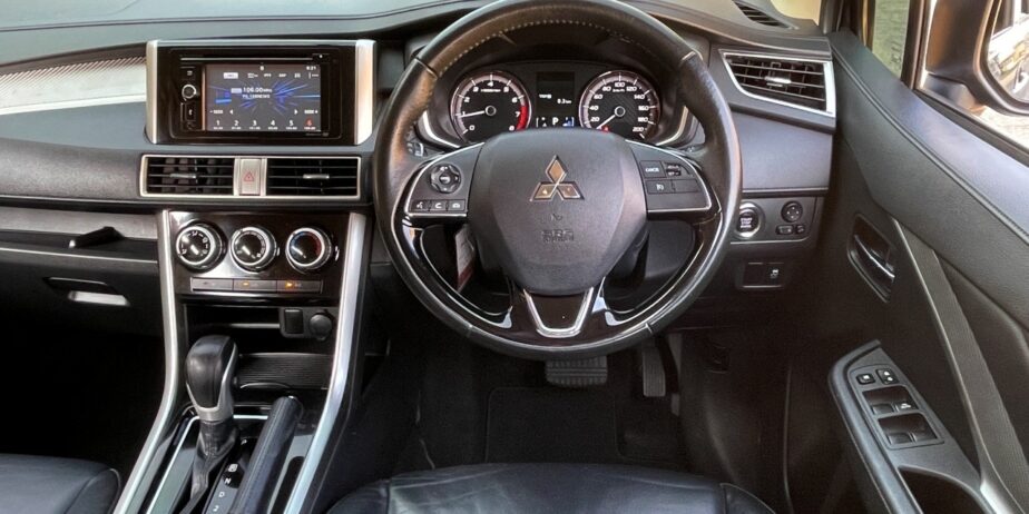 MITSUBISHI XPANDER