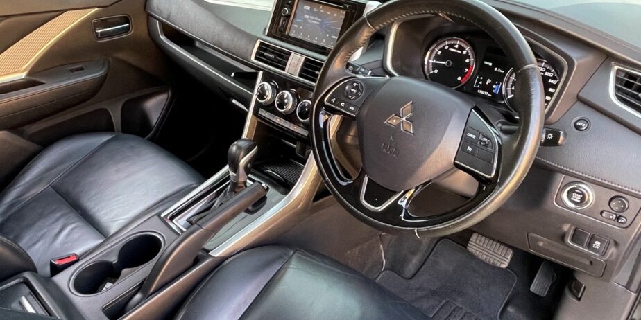 MITSUBISHI XPANDER