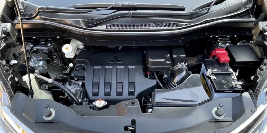 MITSUBISHI XPANDER
