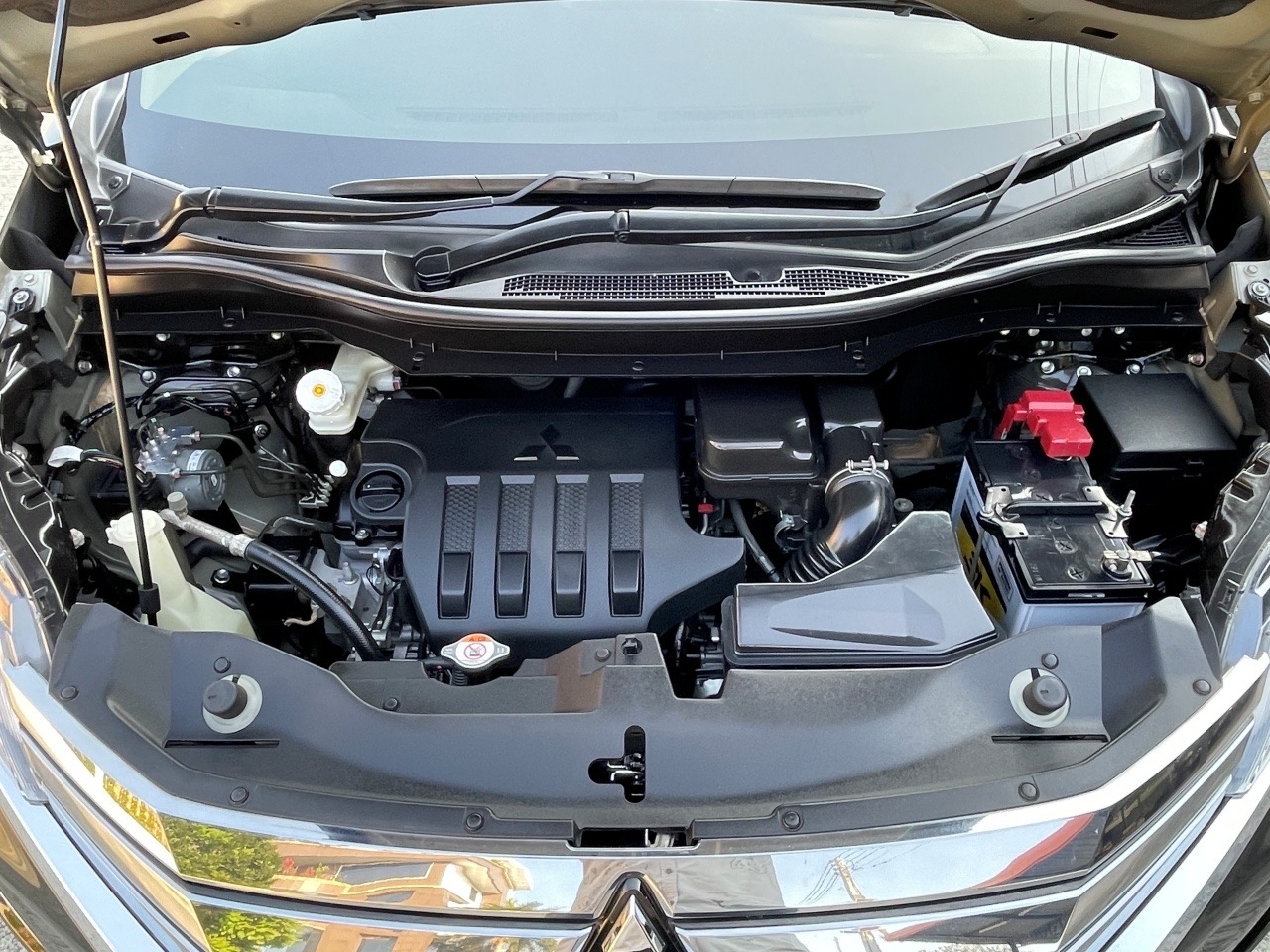 MITSUBISHI XPANDER