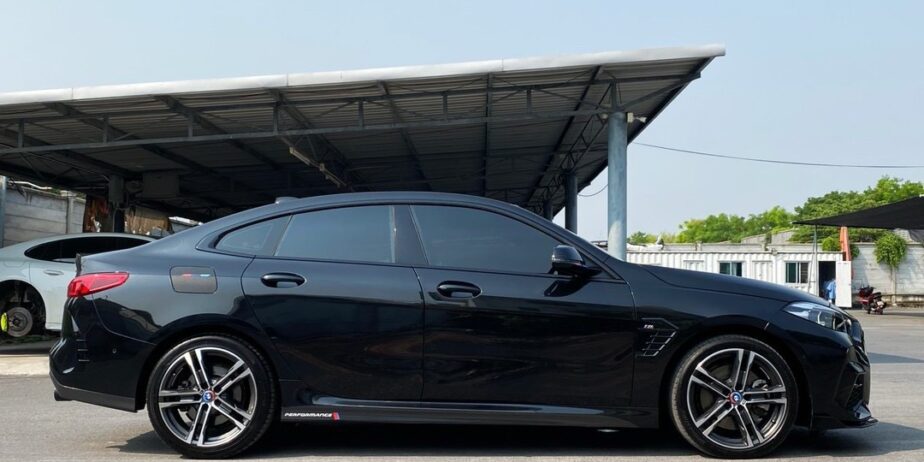 BMW 220i