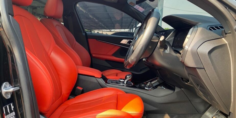 BMW 220i