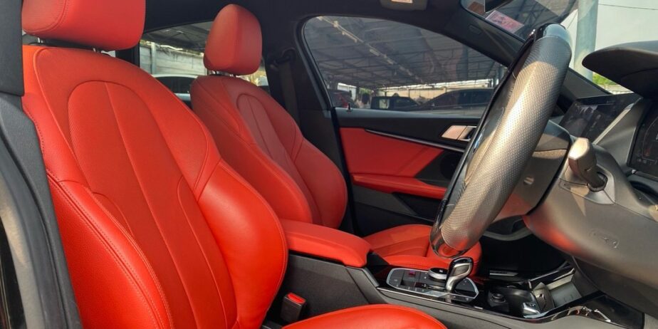BMW 220i